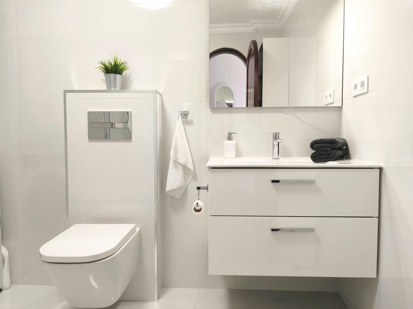 1 soverom Leilighet til leie i Bahia Feliz med svømmebasseng - € 2 500 (Ref: 8513703)