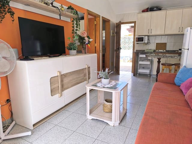 1 bedroom Bungalow for sale in Playa del Inglés, San Bartolomé de Tirajana with pool - € 299,000 (Ref: 8676777)