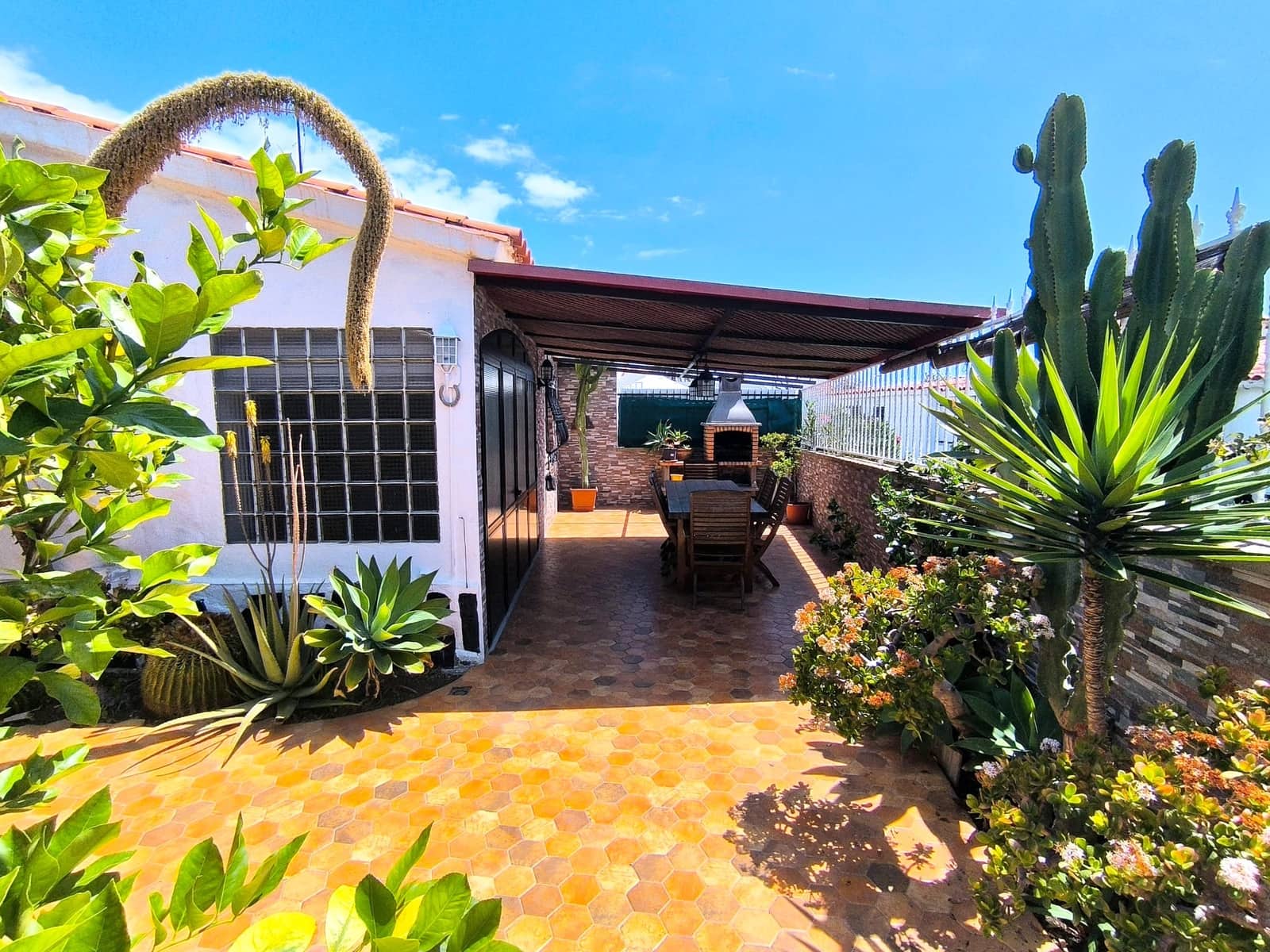 2 soveværelse Bungalow til salg i Playa del Ingles med swimmingpool - € 550.000 (Ref: 8923032)