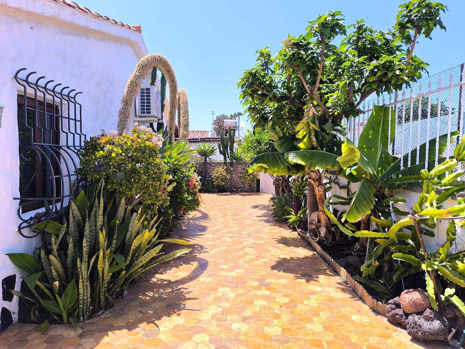 2 soveværelse Bungalow til salg i Playa del Ingles med swimmingpool - € 550.000 (Ref: 8923032)