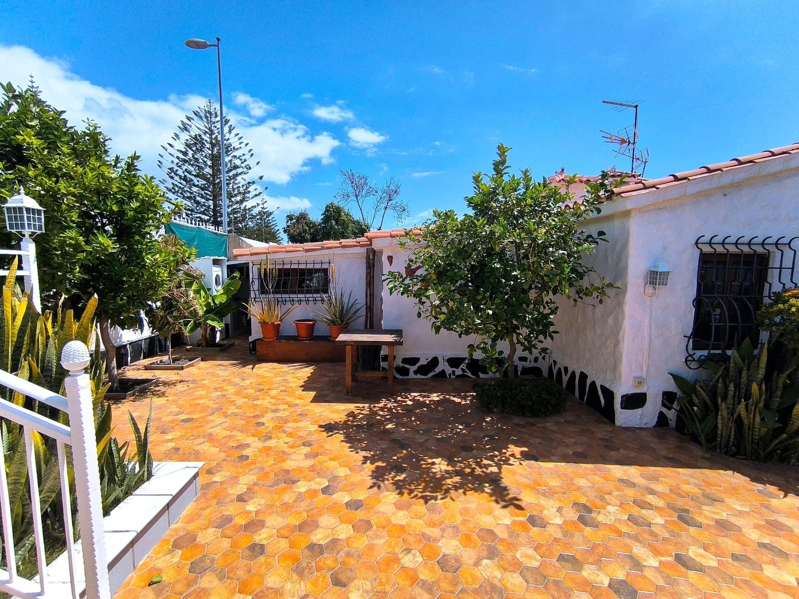 2 soveværelse Bungalow til salg i Playa del Ingles med swimmingpool - € 550.000 (Ref: 8923032)