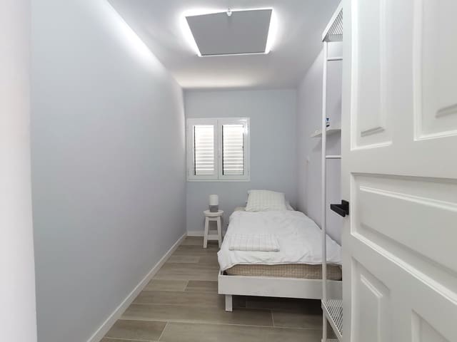 3 soveværelse Bungalow til leje i Playa del Inglés, San Bartolomé de Tirajana med swimmingpool - € 2.300 (Ref: 8938041)