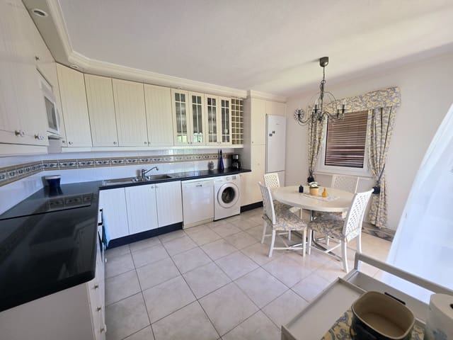 2 bedroom Apartment for rent in San Agustín, San Bartolomé de Tirajana with pool - € 1,900 (Ref: 9170579)