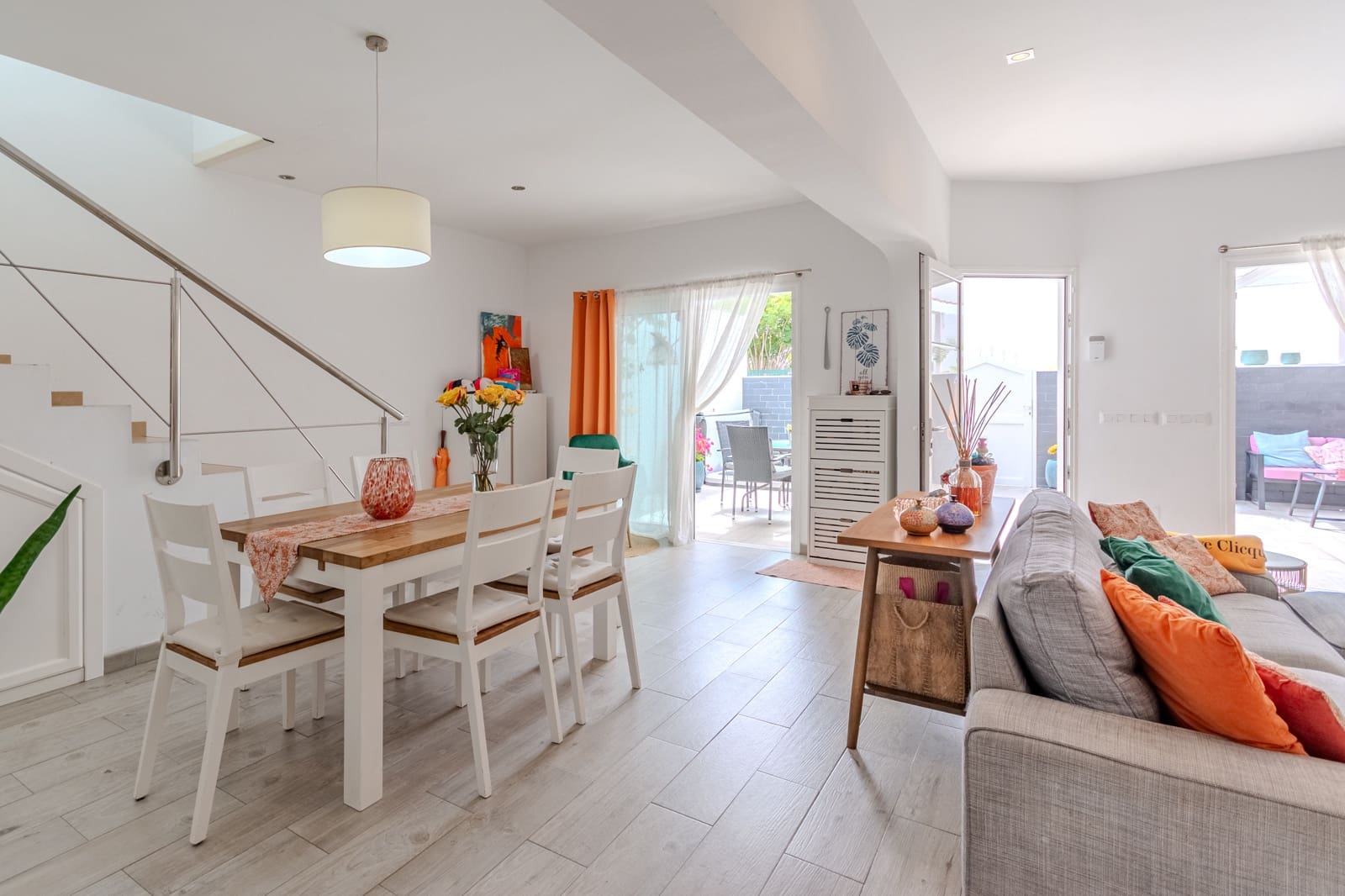 4 chambre Villa/Maison Mitoyenne à vendre à Maspalomas avec piscine - 695 000 € (Ref: 9352163)