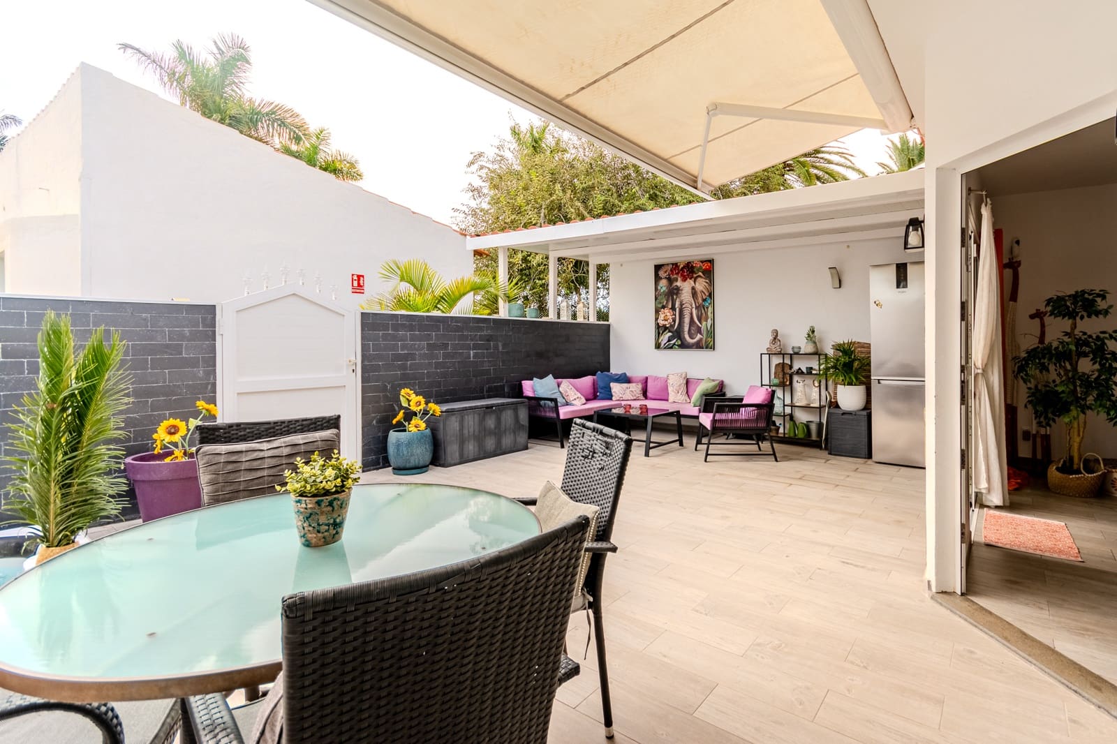 4 chambre Villa/Maison Mitoyenne à vendre à Maspalomas avec piscine - 695 000 € (Ref: 9352163)