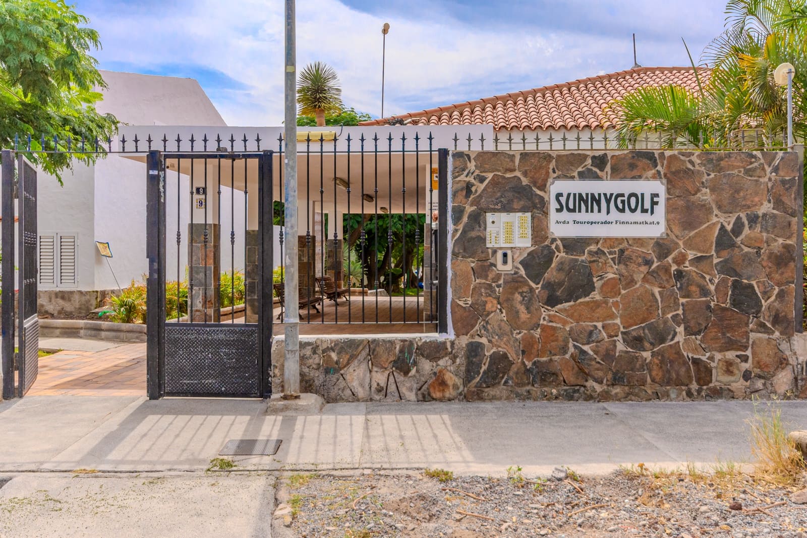 4 chambre Villa/Maison Mitoyenne à vendre à Maspalomas avec piscine - 695 000 € (Ref: 9352163)