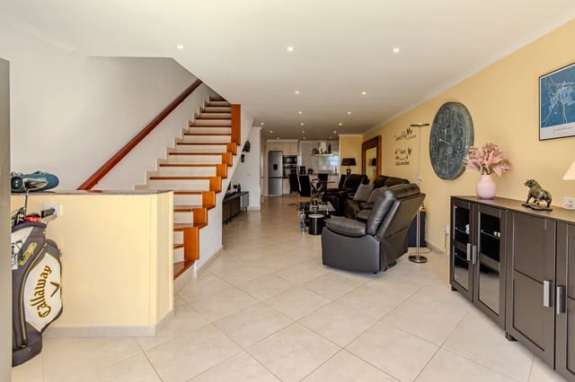 3 slaapkamer Rijtjeshuis te koop in Arguineguín, Mogán - € 527.000 (Ref: 9388543)