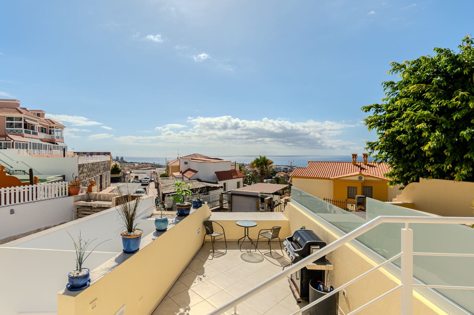 3 slaapkamer Rijtjeshuis te koop in Arguineguin - € 527.000 (Ref: 9388543)