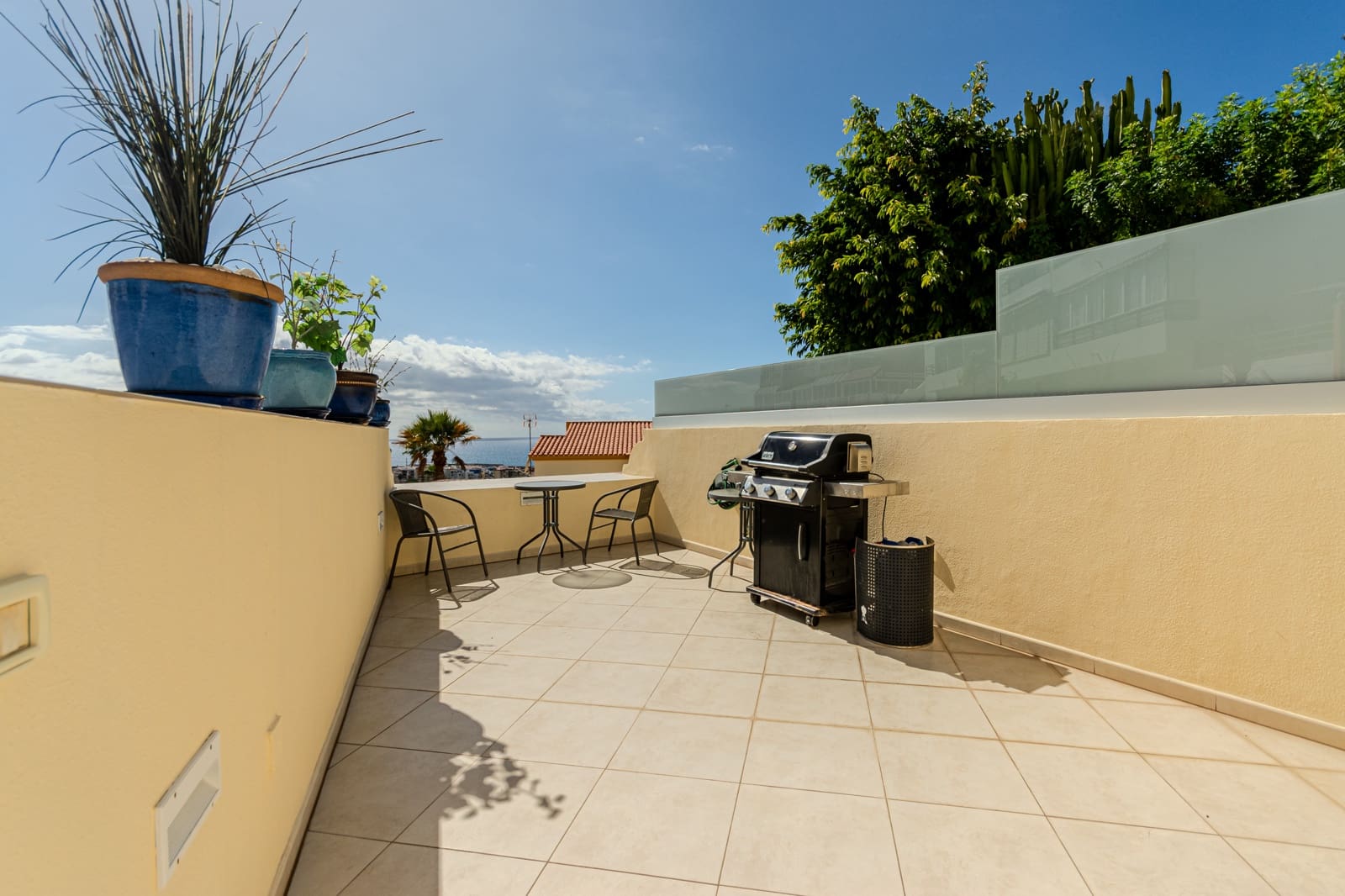 3 slaapkamer Rijtjeshuis te koop in Arguineguin - € 527.000 (Ref: 9388543)