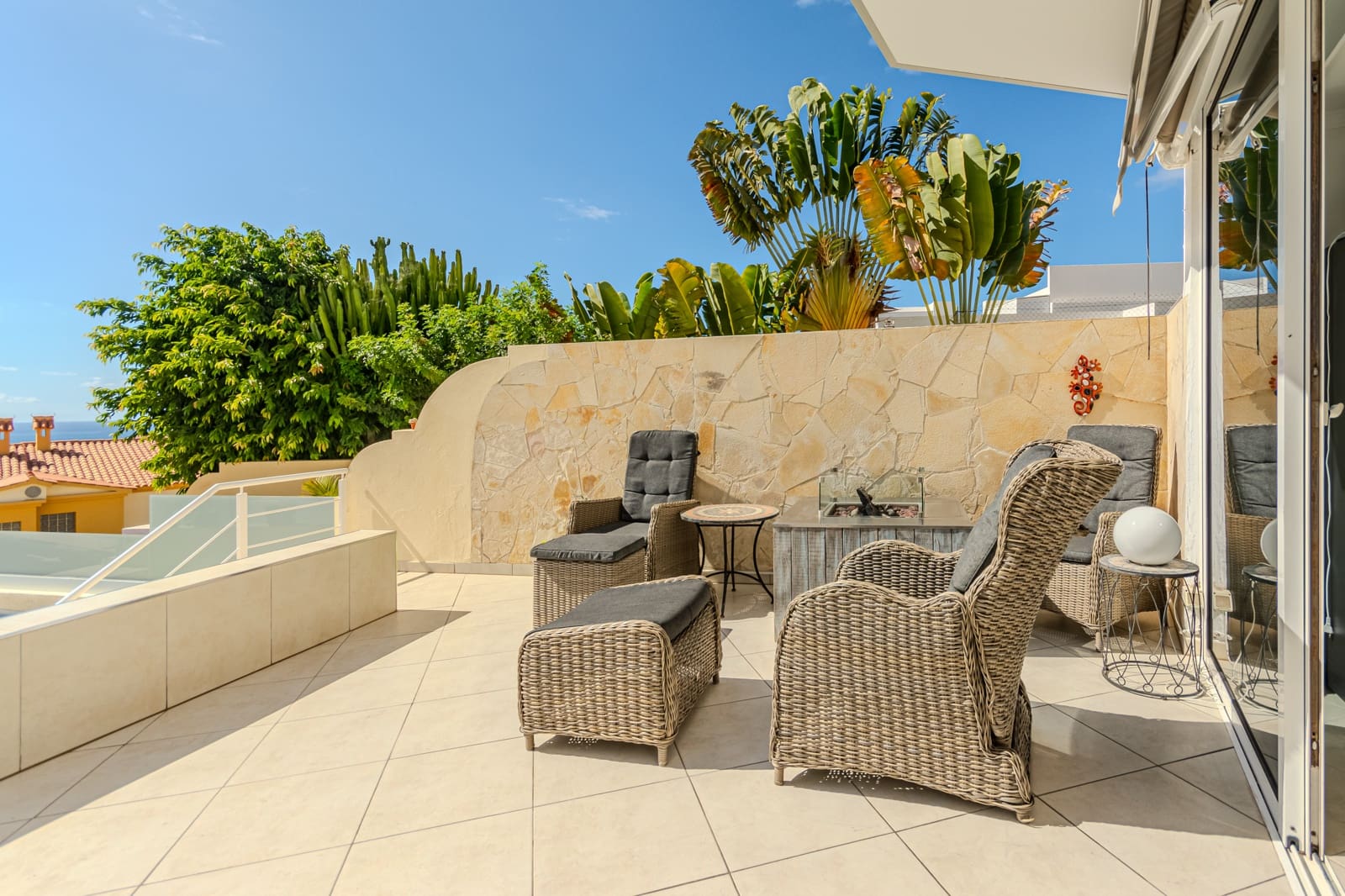 3 slaapkamer Rijtjeshuis te koop in Arguineguin - € 527.000 (Ref: 9388543)