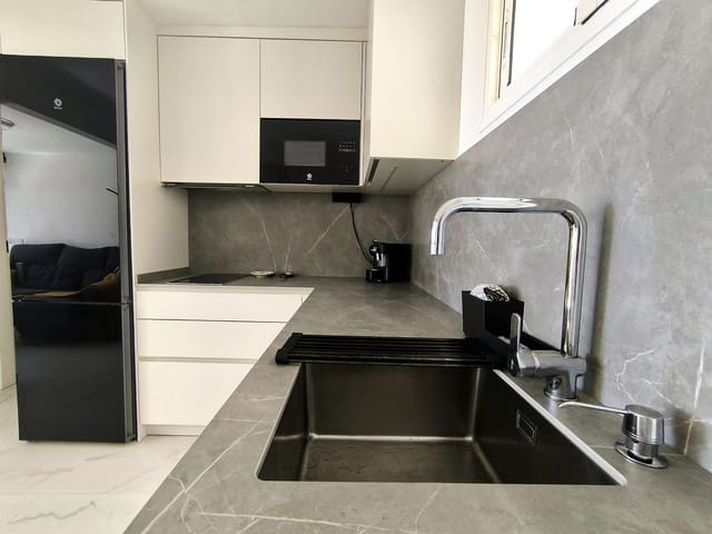 1 makuuhuone Huoneisto vuokrattavana paikassa San Agustín, San Bartolomé de Tirajana mukana uima-altaan - 1 500 € (Ref: 9400072)