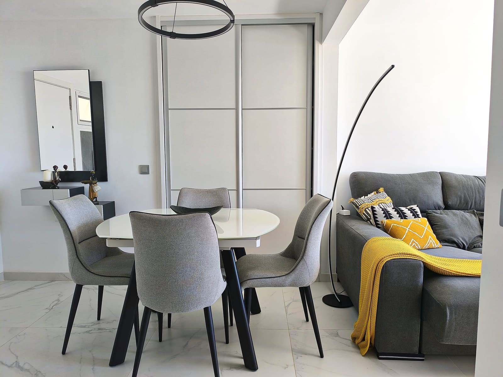 1 soveværelse Lejlighed til leje i San Agustin med swimmingpool - € 1.500 (Ref: 9400072)