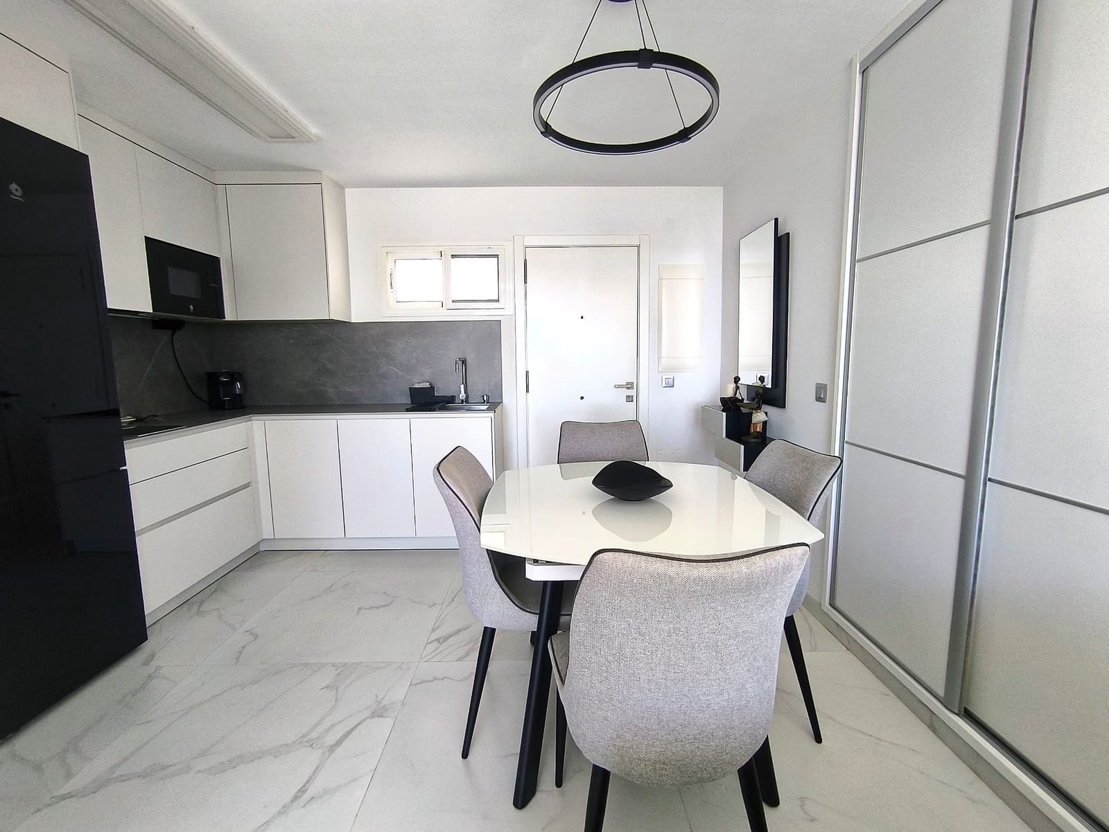 1 soveværelse Lejlighed til leje i San Agustin med swimmingpool - € 1.500 (Ref: 9400072)