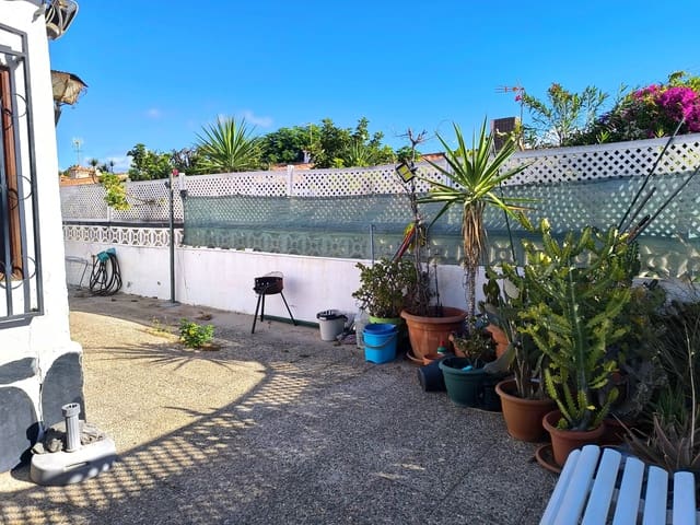 2 bedroom Bungalow for sale in Playa del Inglés, San Bartolomé de Tirajana with pool - € 409,000 (Ref: 9436326)