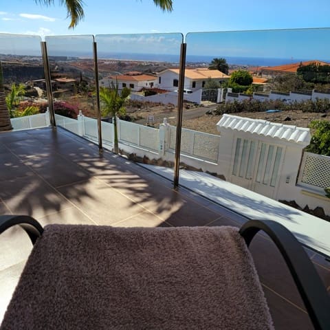 4 Zimmer Haus zu verkaufen in Maspalomas, San Bartolomé de Tirajana mit Pool - 1.450.000 € (Ref: 9503475)