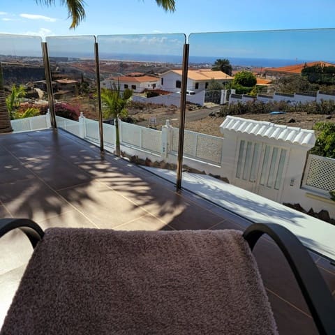 4 makuuhuone Omakotitalo myytävänä paikassa Maspalomas, San Bartolomé de Tirajana mukana uima-altaan - 1 450 000 € (Ref: 9503475)