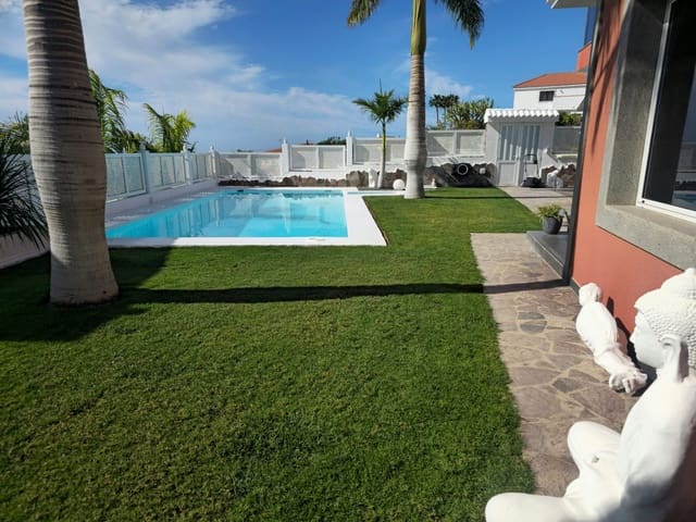 4 makuuhuone Omakotitalo myytävänä paikassa Maspalomas, San Bartolomé de Tirajana mukana uima-altaan - 1 450 000 € (Ref: 9503475)