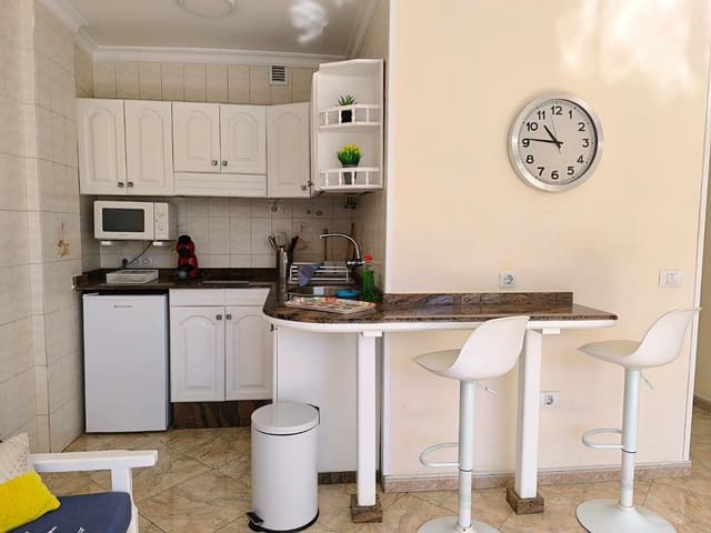 1 chambre Appartement à vendre à Playa del Inglés, San Bartolomé de Tirajana avec piscine - 159 900 € (Ref: 9529056)