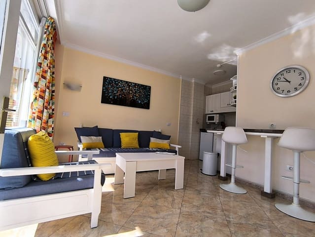 1 chambre Appartement à vendre à Playa del Inglés, San Bartolomé de Tirajana avec piscine - 159 900 € (Ref: 9529056)