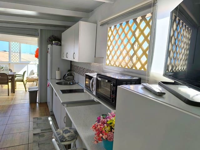 1 slaapkamer Appartement te huur in Pasito Blanco, San Bartolomé de Tirajana met zwembad - € 960 (Ref: 9584646)