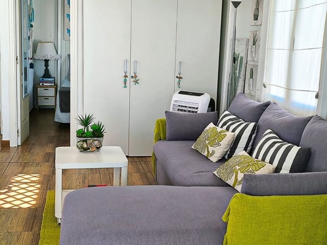 1 slaapkamer Appartement te huur in Pasito Blanco, San Bartolomé de Tirajana met zwembad - € 960 (Ref: 9584646)