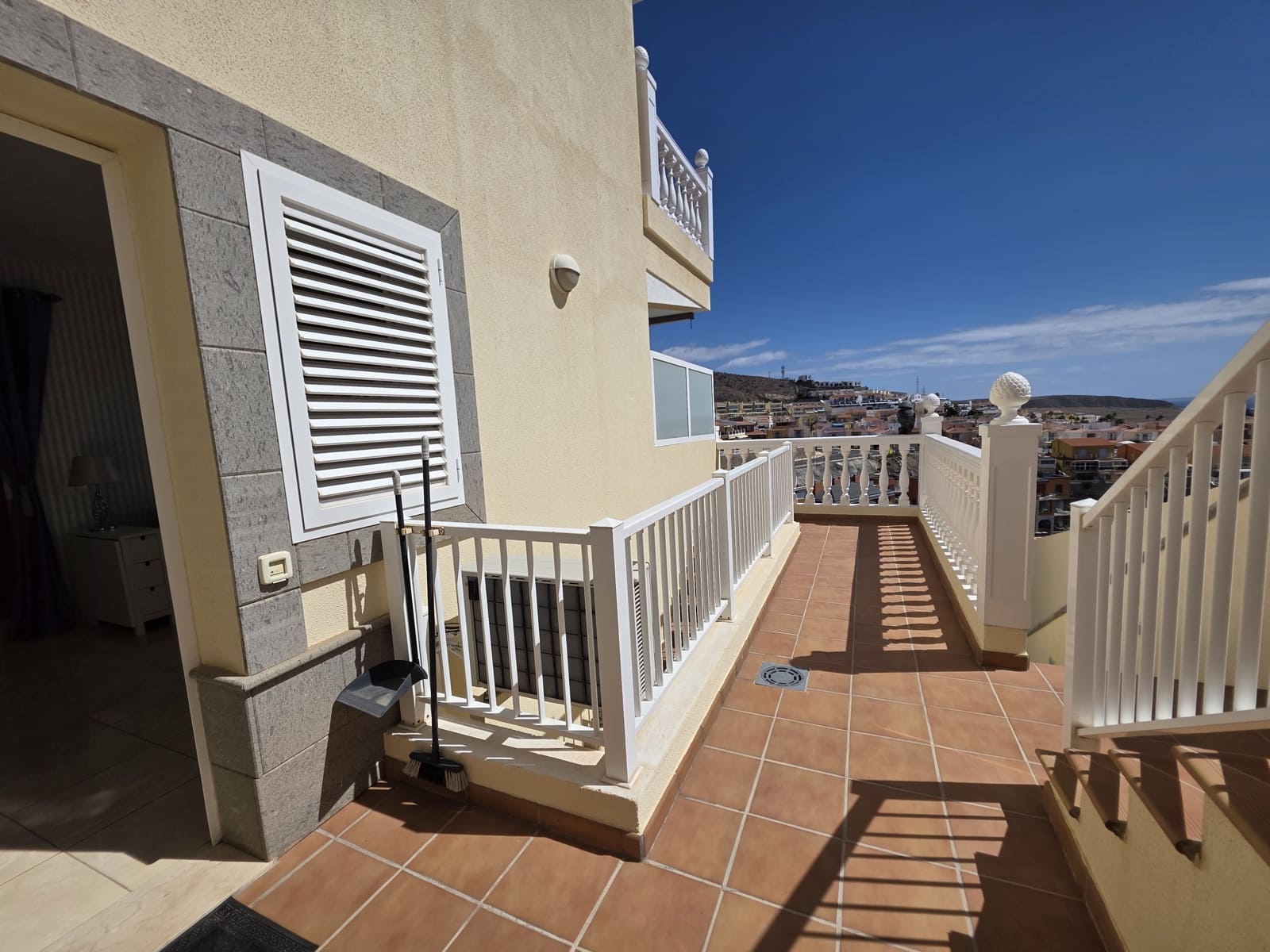 2 quarto Apartamento para arrendar em Arguineguin com piscina - 1 300 € (Ref: 9646244)