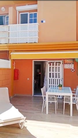 1 makuuhuone Bungalow vuokrattavana paikassa San Agustín, San Bartolomé de Tirajana mukana uima-altaan 
autotalli - 1 200 € (Ref: 9874423)