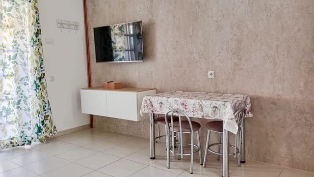 1 makuuhuone Bungalow vuokrattavana paikassa San Agustín, San Bartolomé de Tirajana mukana uima-altaan 
autotalli - 1 200 € (Ref: 9874423)