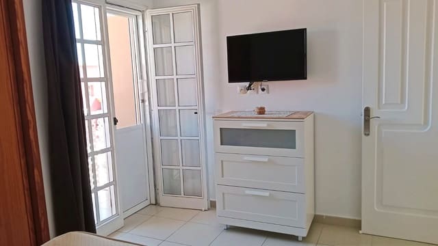 1 makuuhuone Bungalow vuokrattavana paikassa San Agustín, San Bartolomé de Tirajana mukana uima-altaan 
autotalli - 1 200 € (Ref: 9874423)