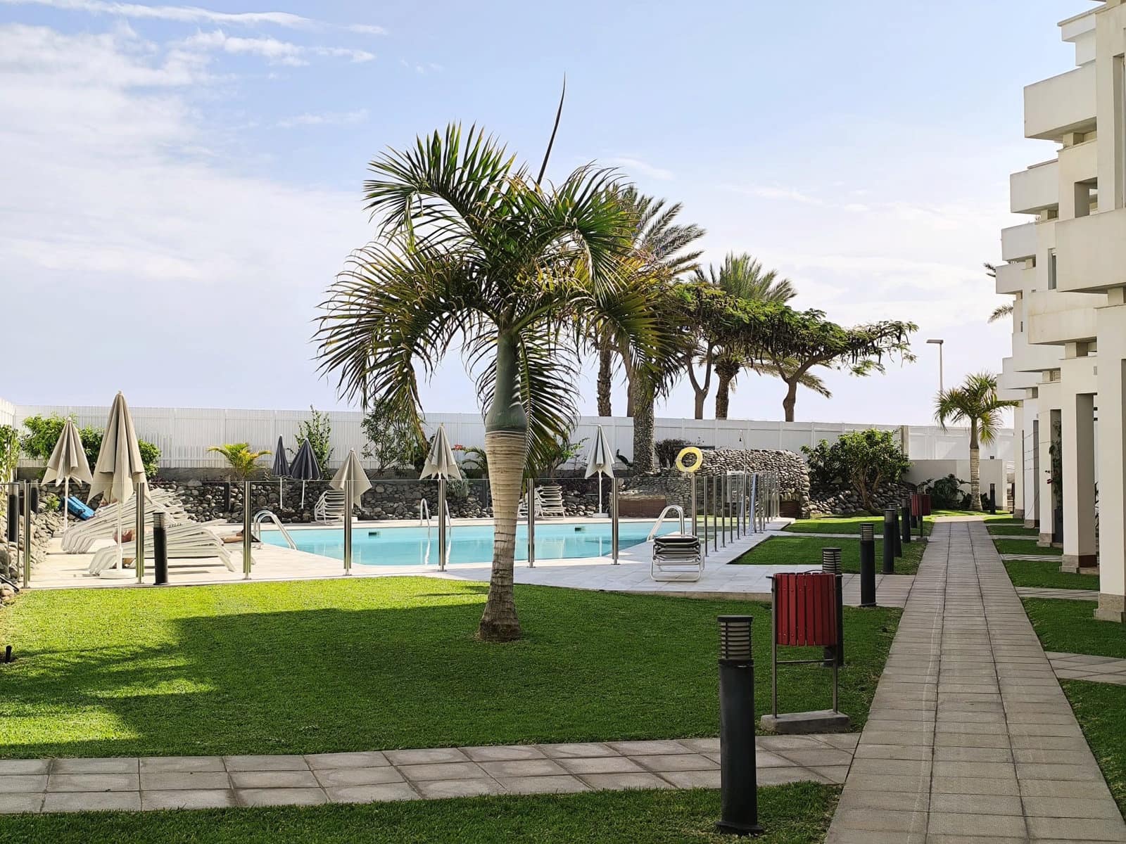 1 slaapkamer Appartement te koop in Playa del Ingles met zwembad - € 320.000 (Ref: 9877256)