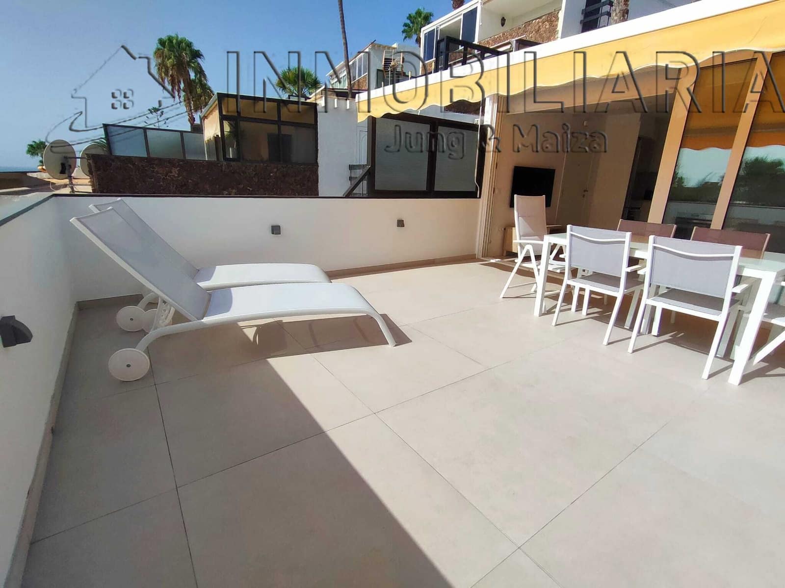 2 slaapkamer Appartement te huur in San Agustin met zwembad garage - € 1.500 (Ref: 9891067)