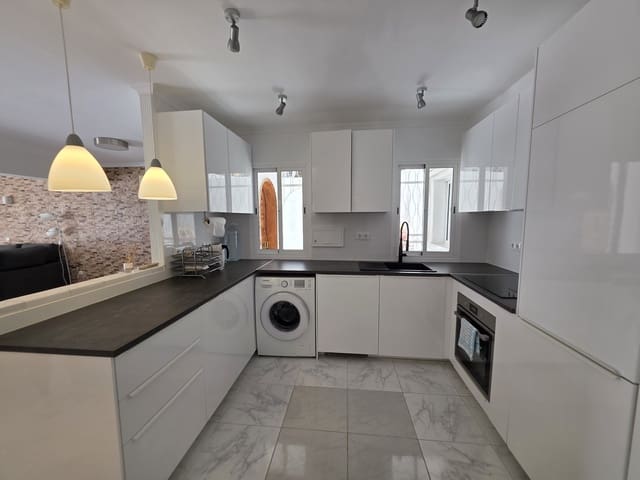 3 bedroom Bungalow for rent in San Agustín, San Bartolomé de Tirajana with pool - € 2,500 (Ref: 9946744)