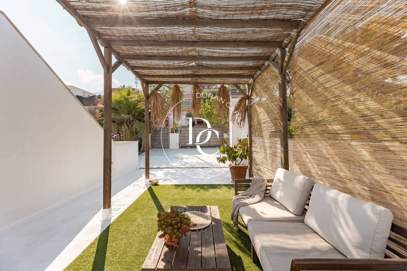 4 sypialnia Willa na sprzedaż w Sitges - 1 150 000 € (Ref: 10000163)