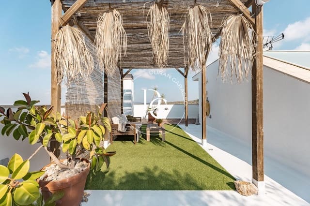 4 sypialnia Willa na sprzedaż w Sitges - 1 150 000 € (Ref: 10000163)