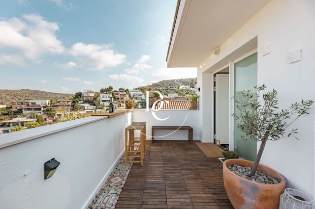 4 sypialnia Willa na sprzedaż w Sitges - 1 150 000 € (Ref: 10000163)
