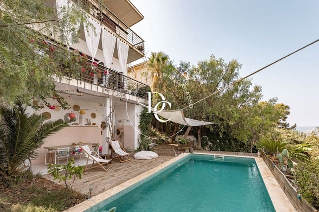 4 sypialnia Willa na sprzedaż w Sitges - 1 150 000 € (Ref: 10000163)
