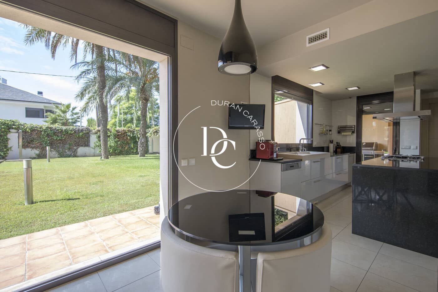 4 makuuhuone Huvila vuokrattavana paikassa Sitges mukana uima-altaan 
autotalli - 10 900 € (Ref: 10000164)