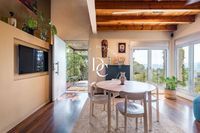 4 bedroom Villa for sale in Molins de Rei - € 890,000 (Ref: 10011568)