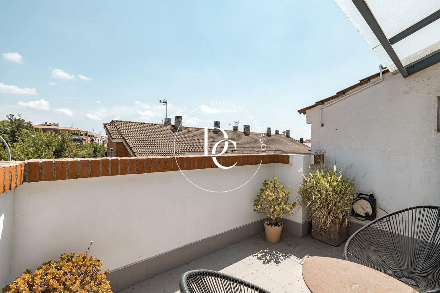 Chalet de 5 habitaciones en Sant Joan Despí en venta - 1.060.000 € (Ref: 10011569)