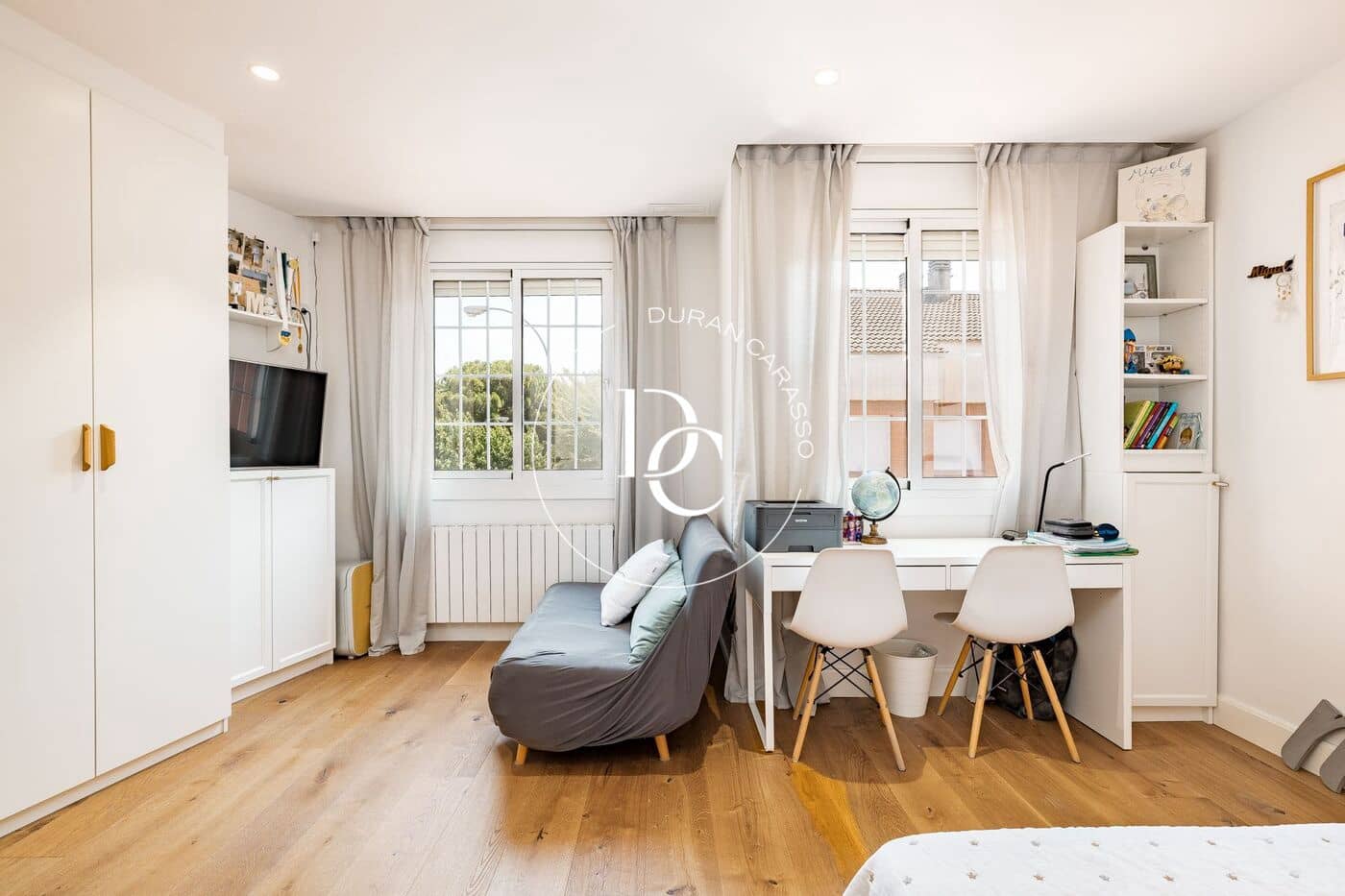Chalet de 5 habitaciones en Sant Joan Despí en venta - 1.060.000 € (Ref: 10011569)