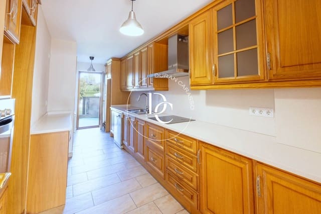 5 chambre Villa/Maison à vendre à Puigcerdà avec garage - 1 030 000 € (Ref: 10086106)