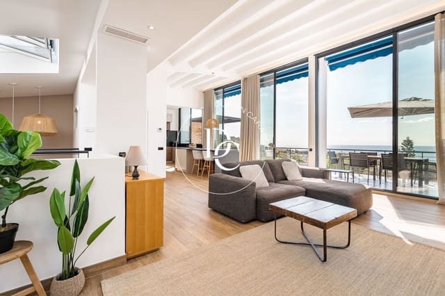 5 makuuhuone Huvila myytävänä paikassa Sitges - 1 950 000 € (Ref: 10086107)