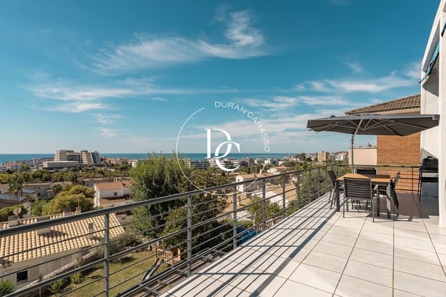 5 makuuhuone Huvila myytävänä paikassa Sitges - 1 950 000 € (Ref: 10086107)