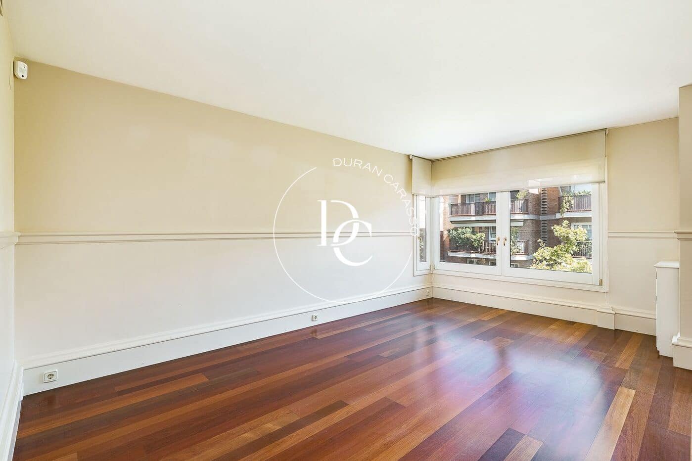 4 slaapkamer Penthouse te koop in Barcelona stad - € 1.525.000 (Ref: 10091388)