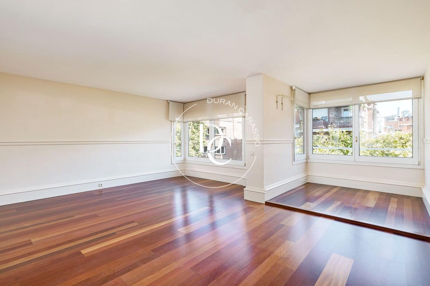 4 slaapkamer Penthouse te koop in Barcelona stad - € 1.525.000 (Ref: 10091388)