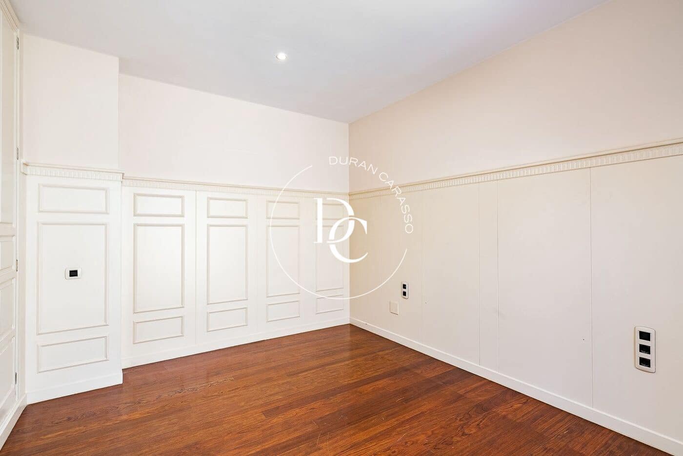 4 slaapkamer Penthouse te koop in Barcelona stad - € 1.525.000 (Ref: 10091388)