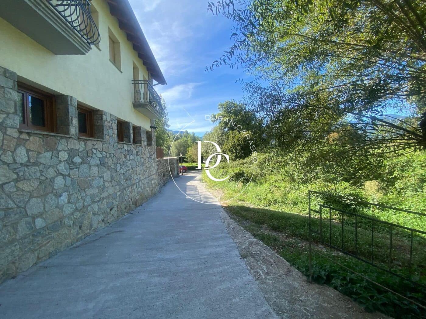Lejlighed til leje i Bellver de Cerdanya med garage - € 680 (Ref: 10100330)