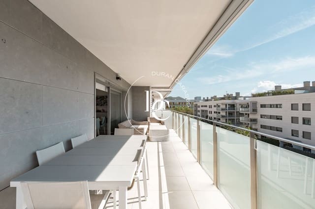 4 makuuhuone Huoneisto myytävänä paikassa Sitges mukana uima-altaan 
autotalli - 915 000 € (Ref: 10124488)