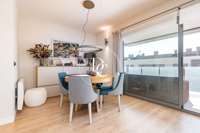4 makuuhuone Huoneisto myytävänä paikassa Sitges mukana uima-altaan 
autotalli - 915 000 € (Ref: 10124488)