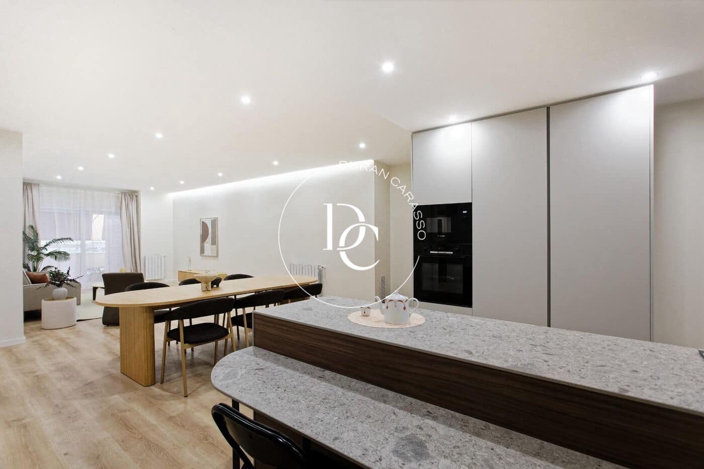 3 soverom Leilighet til salgs i Barcelona by med garasje - € 1 149 000 (Ref: 10136002)